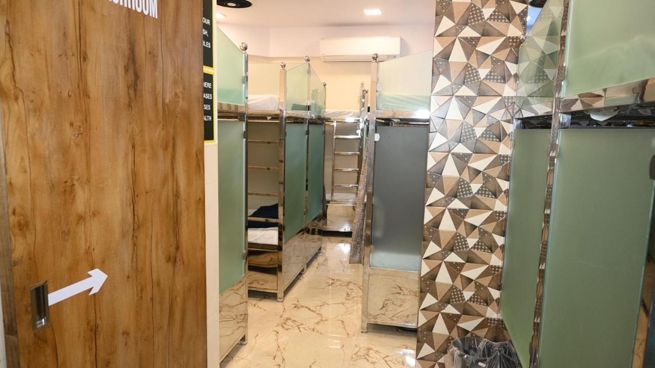 Sagar Dormitory Andheri - Nearest To Andheri Railway Station West Мумбаї Екстер'єр фото