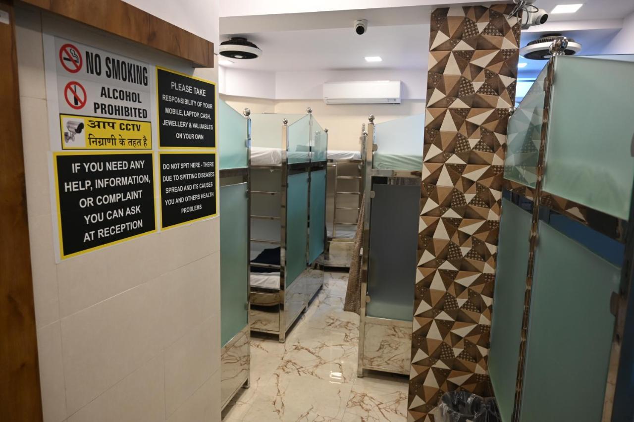 Sagar Dormitory Andheri - Nearest To Andheri Railway Station West Мумбаї Екстер'єр фото