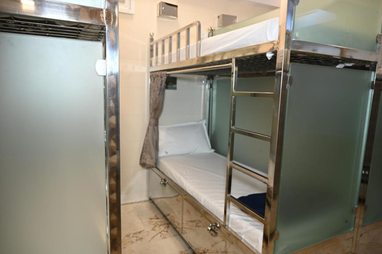 Sagar Dormitory Andheri - Nearest To Andheri Railway Station West Мумбаї Екстер'єр фото