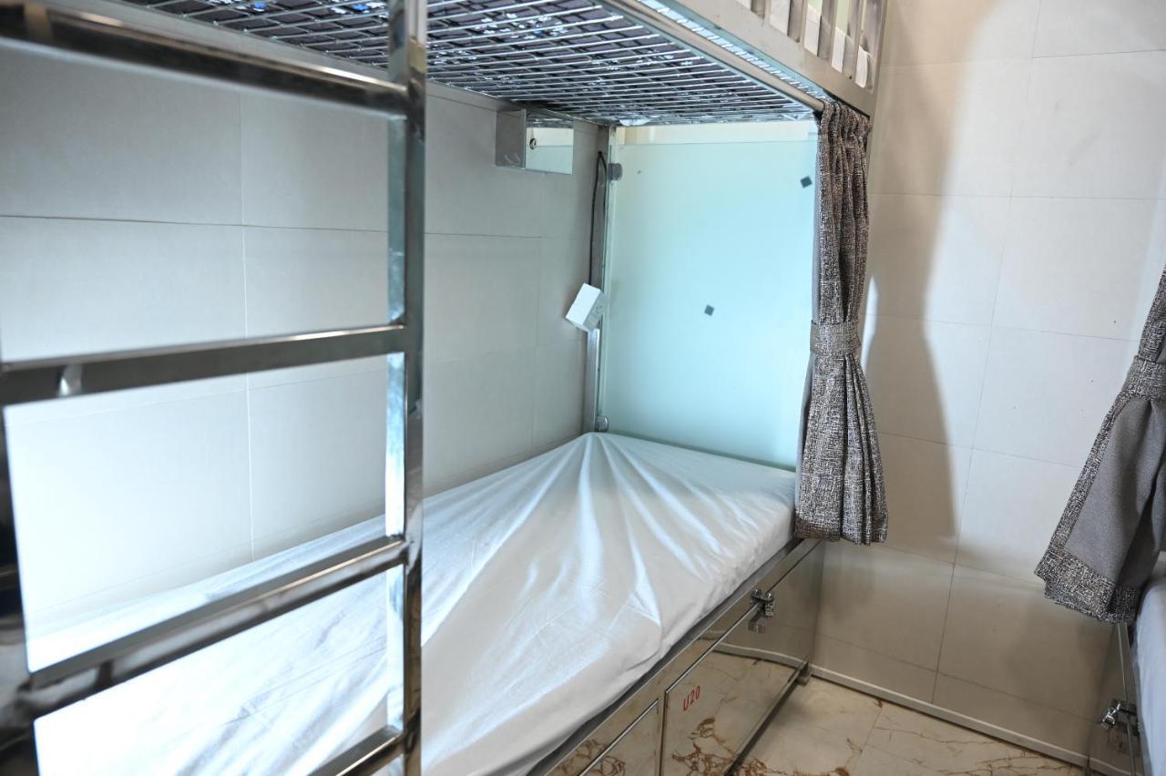 Sagar Dormitory Andheri - Nearest To Andheri Railway Station West Мумбаї Екстер'єр фото